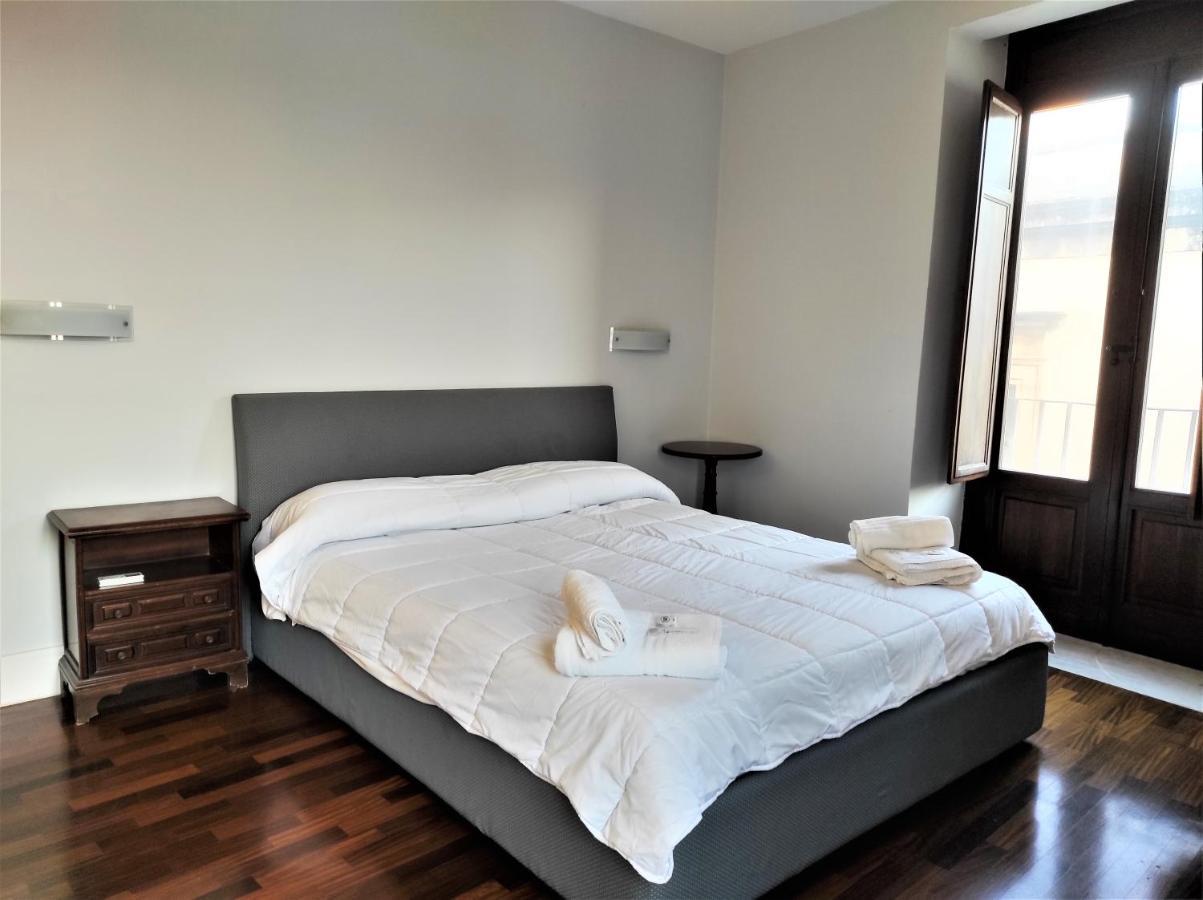 Flora's House - Ortigia Holidays Syrakuzy
